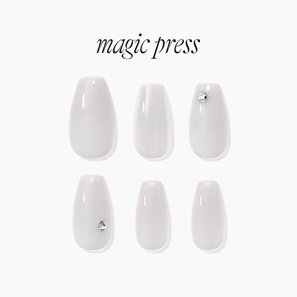 [SILKY BLUSH] MAGIC PRESS NAIL - PEARL GREY
