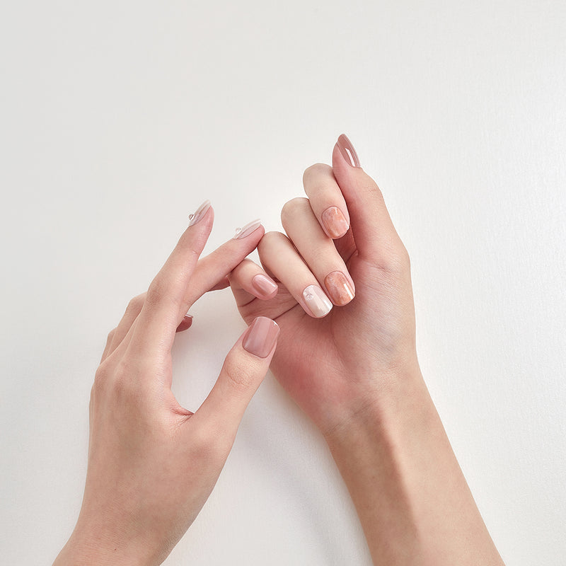 [CELEBRITY] MAGIC PRESS NAIL - PINK DIVE