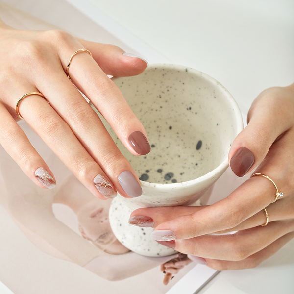 [MAUVE LOVE] GLOW GEL NAIL – ANTIQUE BEIGE