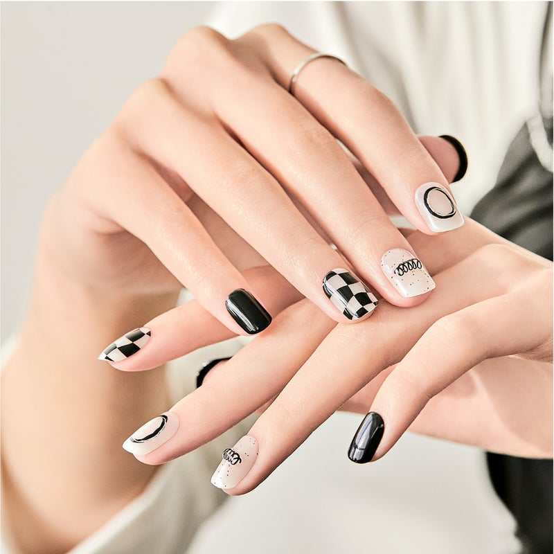 [CHIC CHECK] MAGIC PRESS NAIL - DARK ROOM