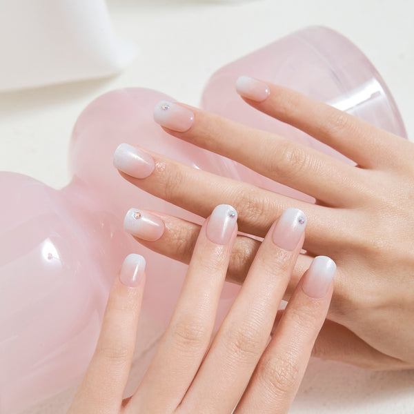 [SPOTLIGHT] MAGIC PRESS NAIL - SHINING WHITE