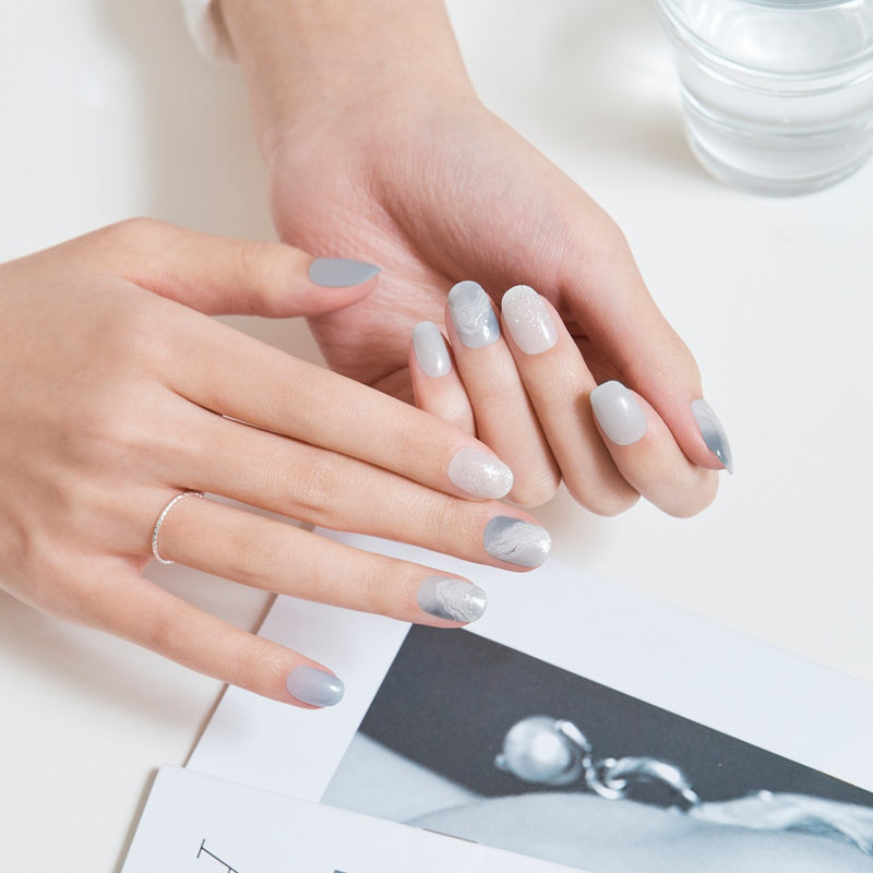 [APRIL COLLECTION] GLAZE GEL NAIL – PEBBLE GREY